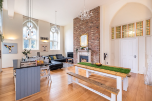 Flat 23, Lancaster House, Borough Road, Isleworth TW7 5FJ