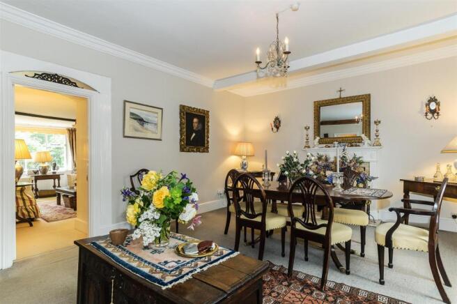 8228743-interior03.j