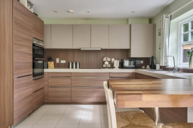 1328021-11-68873f...