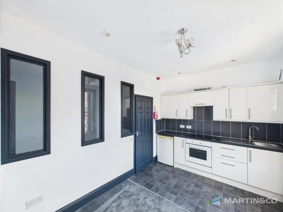 CAM02318G0-PR0503...