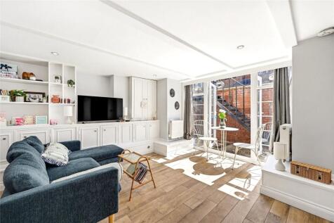 New Kings Road, Fulham, London, SW6
