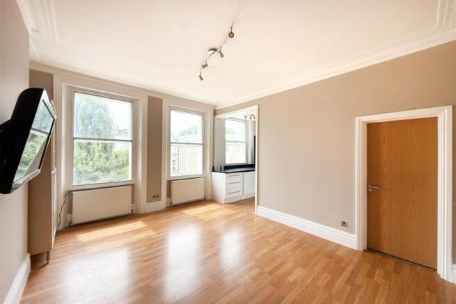Barons Court Road 30 Flat 2 Ph4.jpg