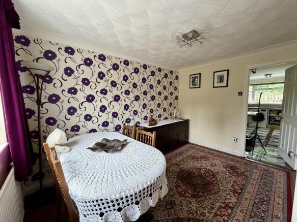4 bed Detached for sale Image 8