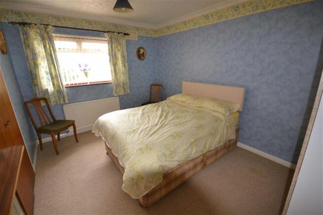 BEDROOM 2