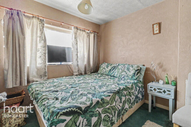 2 bed Semi-Detached for sale Image 12