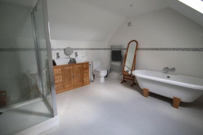 En-Suite to Ma...