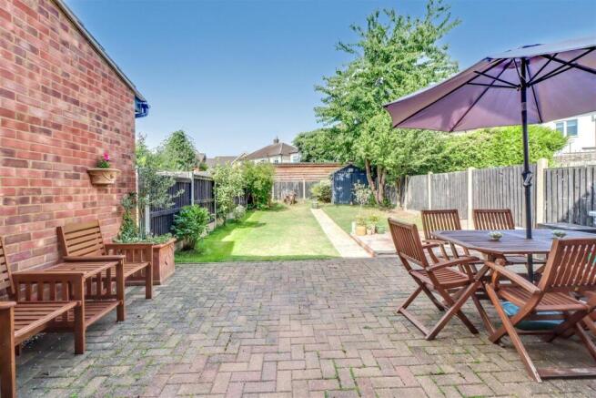 6 SANDOWN ROAD 25.jpg