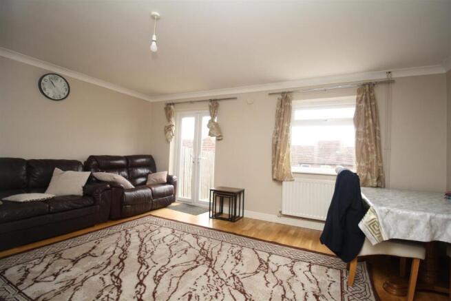 Chepstow Drive, Bletchley photo 4