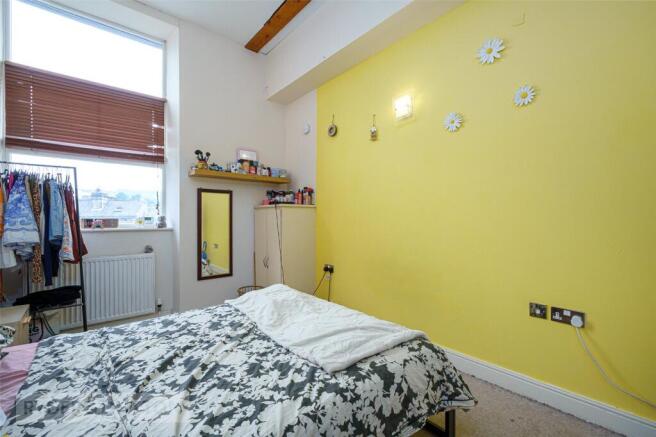 2 bed Apartment for sale Image 7
