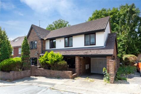 Pomfret Avenue, Luton, Bedfordshire, LU2