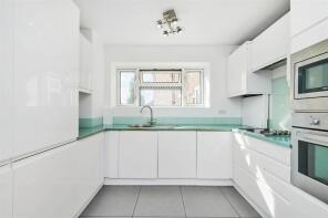 3, Kindell House, Mortlake High Street, Mortlake, London SW14 8HG