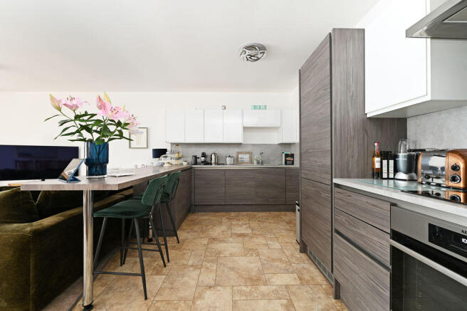 2 bed Apartment for sale Image 11