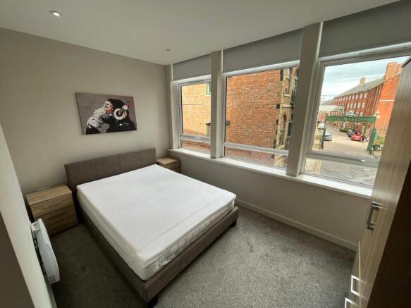 1 bed Flat to rent Image 4