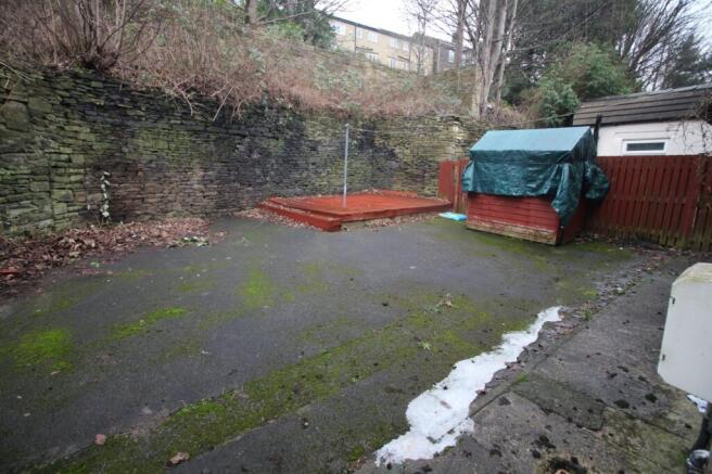 3 bed Terraced for sale Image 8