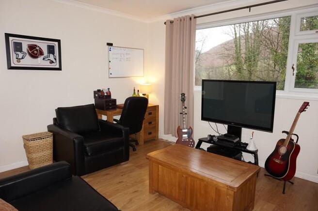 Sitting Room / Bedroom 4