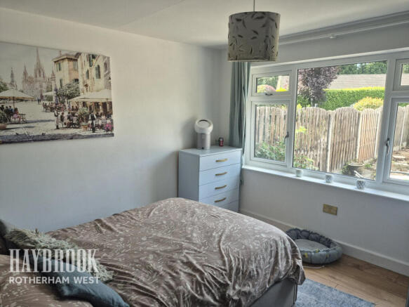 2 bed Bungalow for sale Image 8