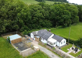 Railway Bungalow, Stansbatch HR6 9LW