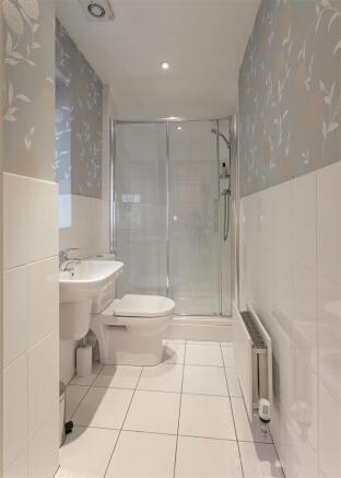 En-Suite (Bedroom One)