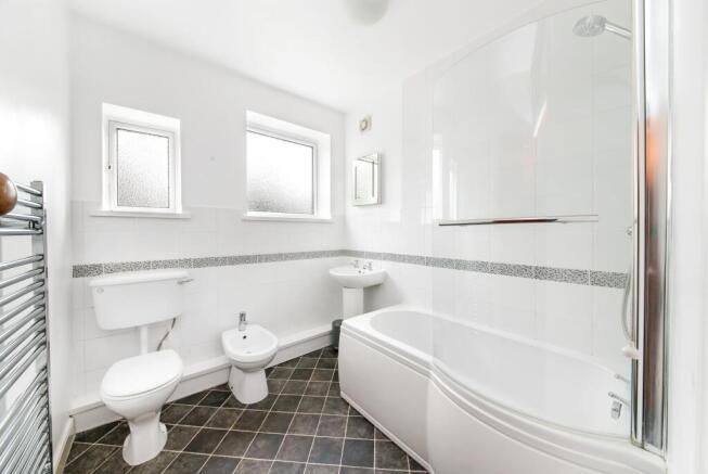3 bed Semi-Detached for sale Image 7