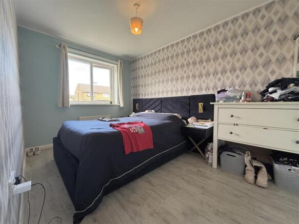 3 bed Terraced for sale Image 4