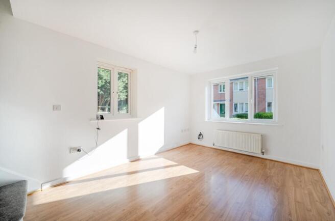 1353883-8-68dba7bb60451