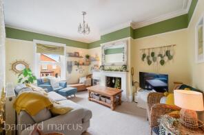 17b, Tolworth Park Road, Surbiton KT6 7RN