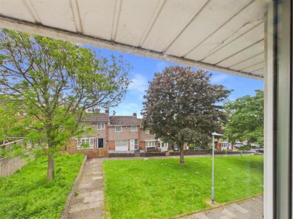 Harraby Gardens, Gateshead photo 4