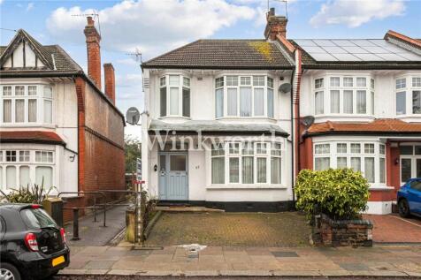 Caversham Avenue, London, N13