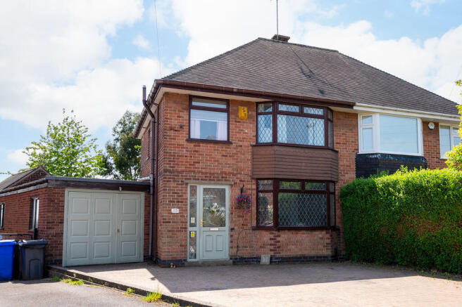 3 bed Semi-Detached for sale Image 4