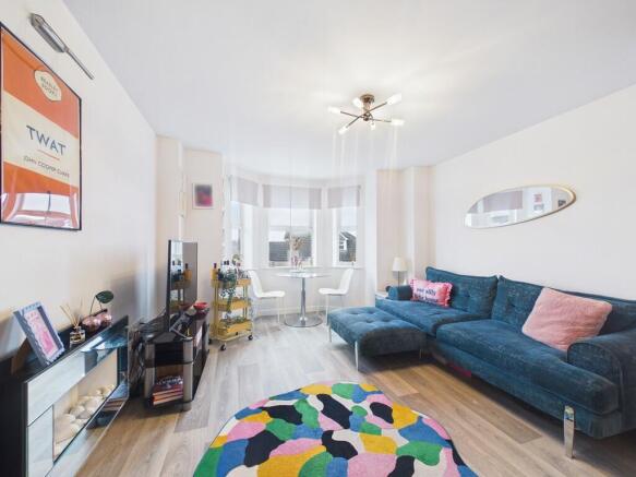 CAM02169G0-PR0449...