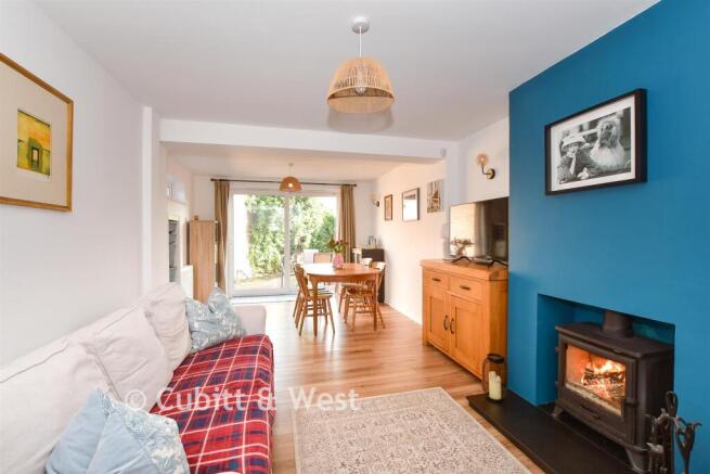 Lounge/ Dining Room