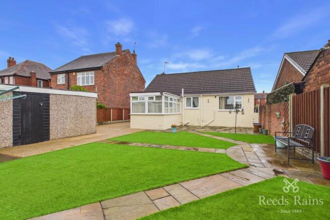 2 bed Bungalow for sale Image 6