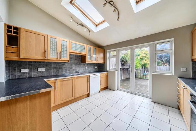 kitchen h.jpg
