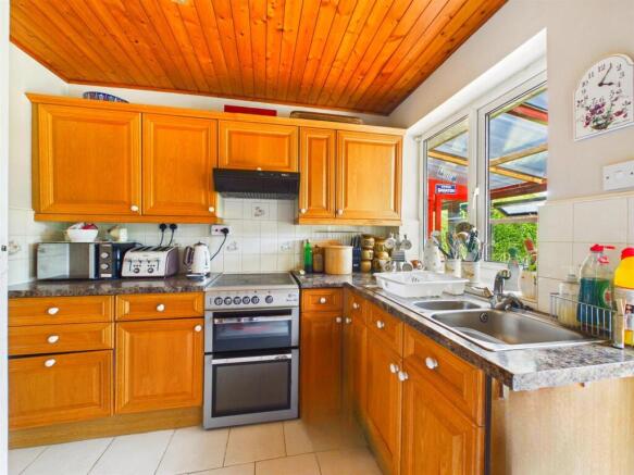 52 Cabin Lane, Oswestry photo 4