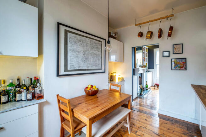 8444063-interior07-800