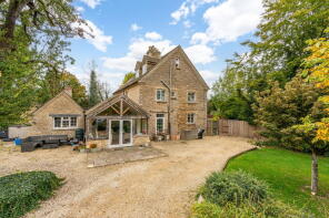 1, Pear Tree Cottages, The Street, Malmesbury SN16 9ES