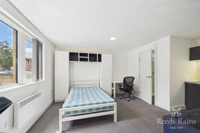 1 bed Apartment to rent Image 6