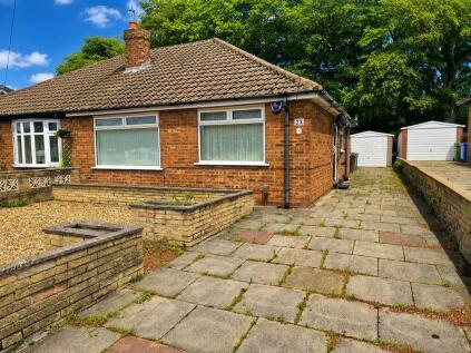 The Ridgway, Romiley
