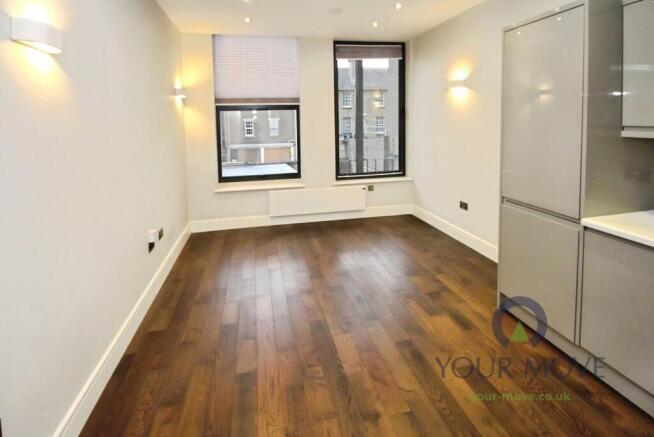 Lounge/Kitchen