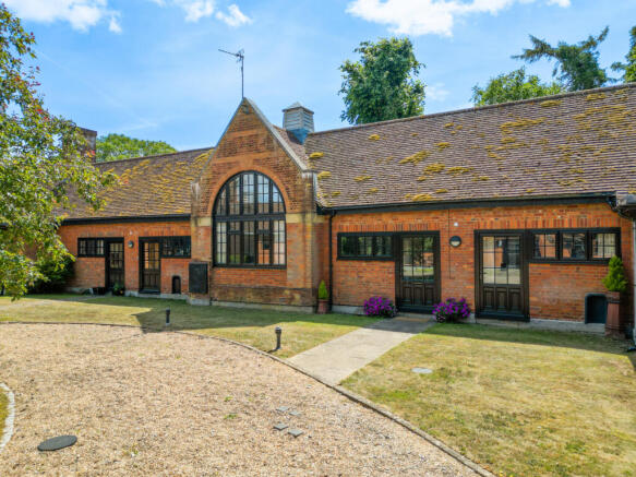 The Courtyard, Liscombe Park, Soulbury, LU7