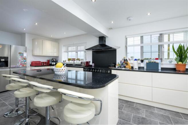 Fitted Kitchen