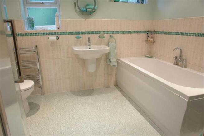 Master En-Suite