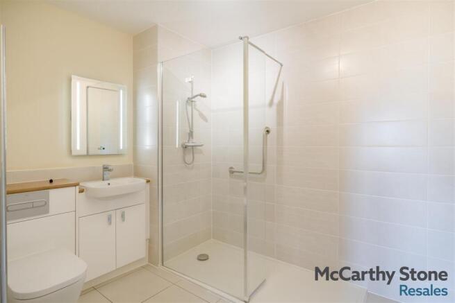 2 bed Apartment for sale Image 7