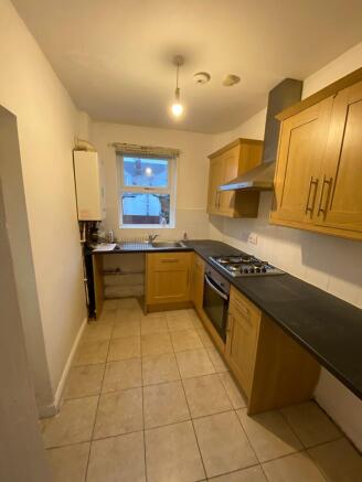 2 bed Terraced to rent Image 7