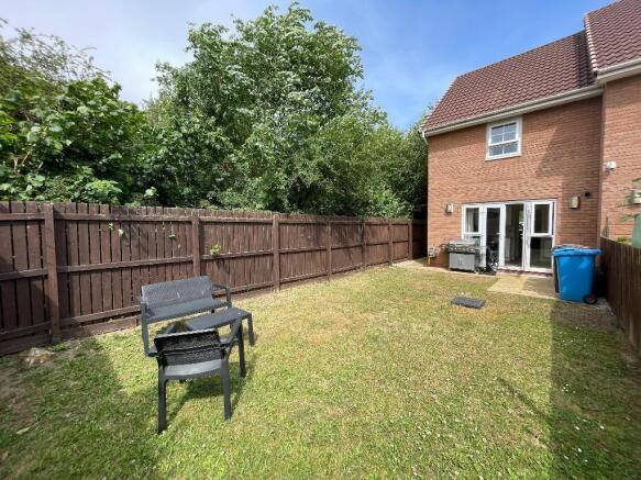 2 bed Semi-Detached for sale Image 11