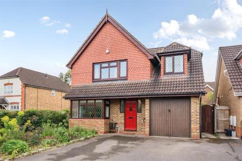 East Park Farm Drive, Charvil, Reading, Berkshire, RG10