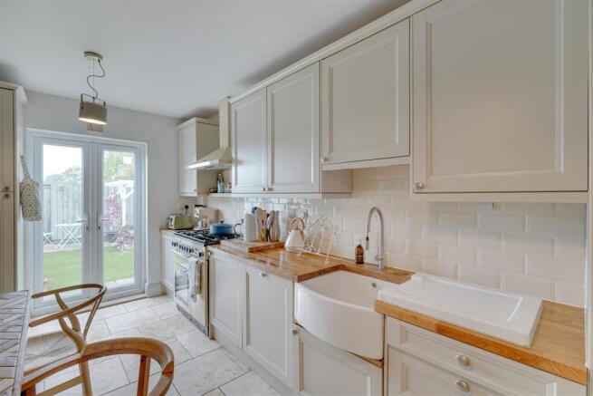 59 Lisburn Rd, Newmarket --6.jpg