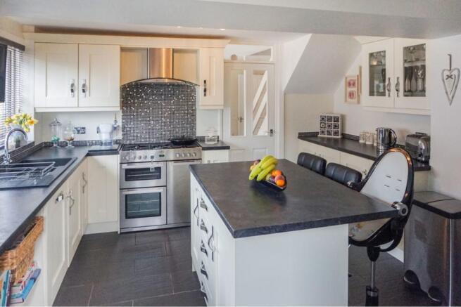 Kitchen/Breakfast