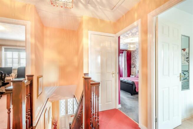 8563986-interior05.jpg