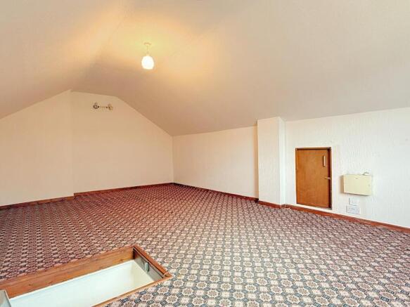 2 bed Semi-Detached Bungalow for sale Image 9